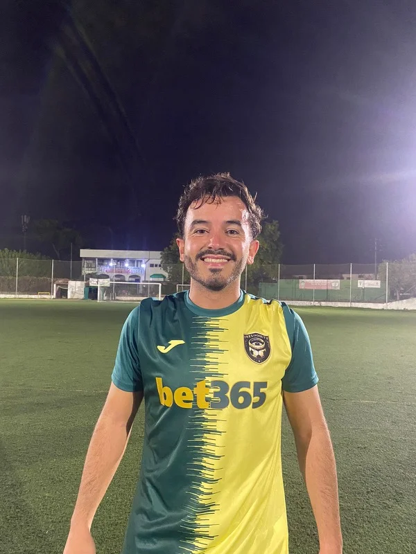 Santiago Urízar de Fressihobbits FC