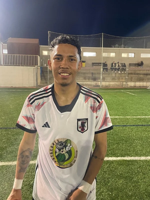 Thalysson Pereira de Leyendas FC