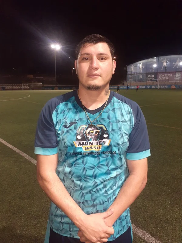 Walter Fajardo de Elite FC