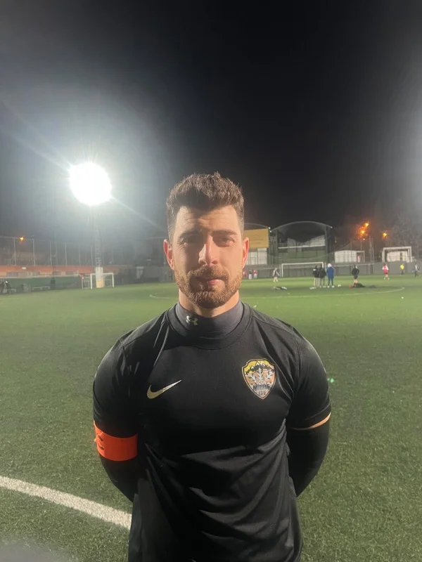 Daniel Sánchez de NieBe FC